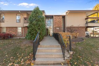 8117 W Manitoba STREET #16, West Allis, WI 53219