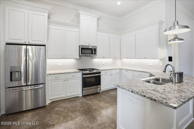 607 Gloucester Way, Flowood, MS 39232