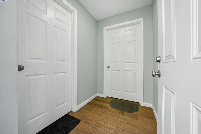 2539-2541 Grande Vista Ave, Oakland, CA 94601