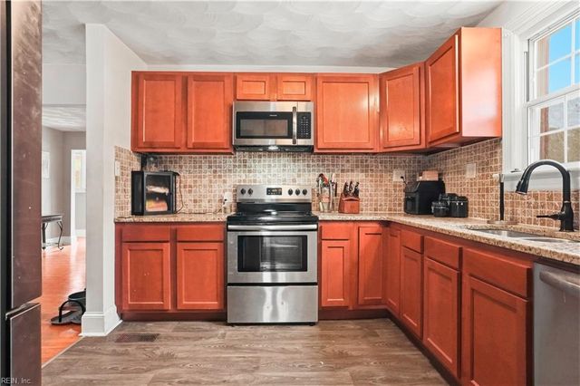 219 Cypress Rd, Portsmouth, VA 23701