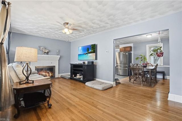 219 Cypress Rd, Portsmouth, VA 23701