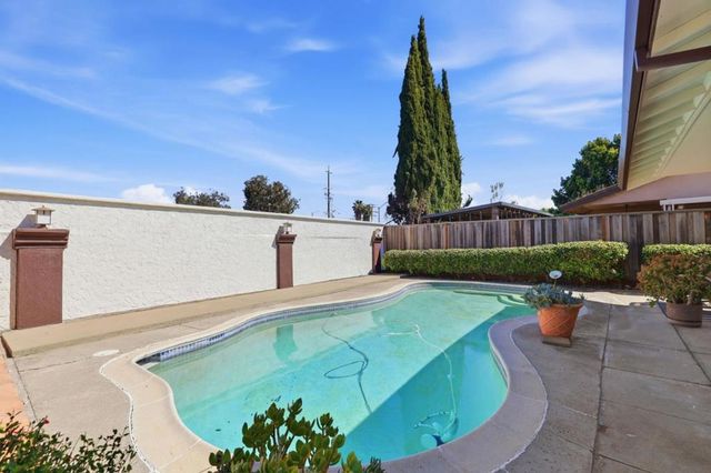 1638 Corte De Callas, San Jose, CA 95124
