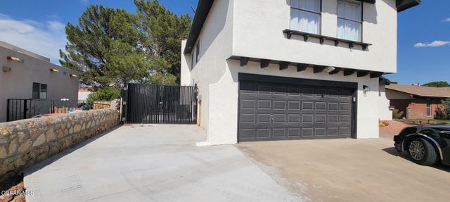 118 SAINT ANDREWS Drive, Santa Teresa, NM 88008