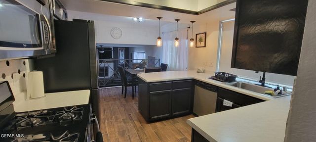 118 SAINT ANDREWS Drive, Santa Teresa, NM 88008