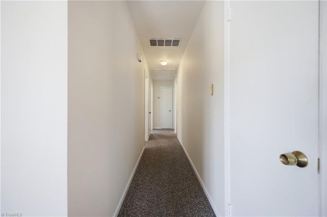 2204 Four Seasons Boulevard, Greensboro, NC 27407