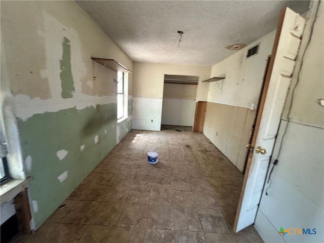 110 Weldon Street, Cuero, TX 77954