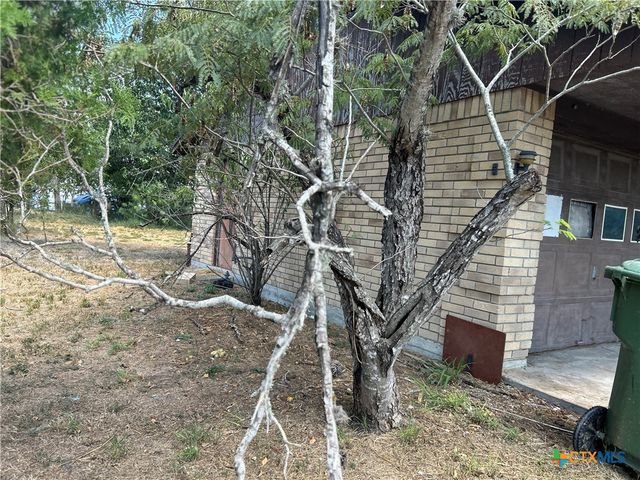 110 Weldon Street, Cuero, TX 77954