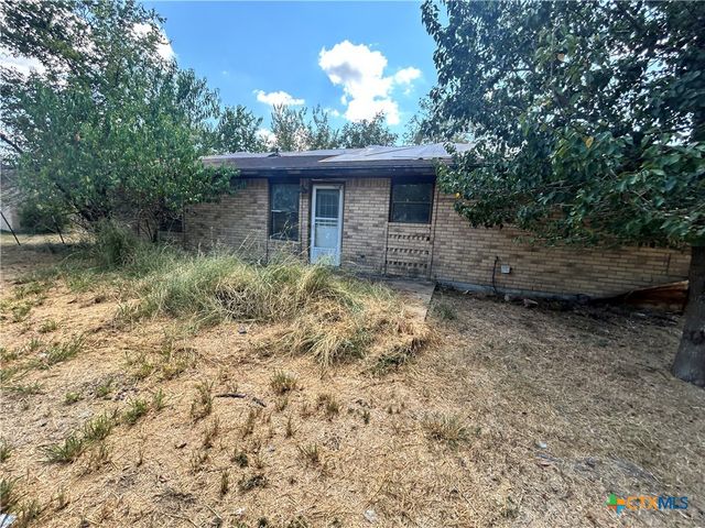 110 Weldon Street, Cuero, TX 77954