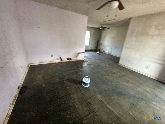 110 Weldon Street, Cuero, TX 77954