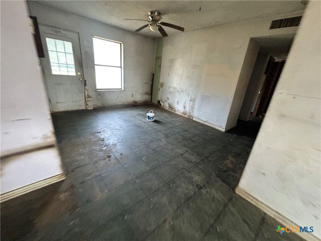 110 Weldon Street, Cuero, TX 77954