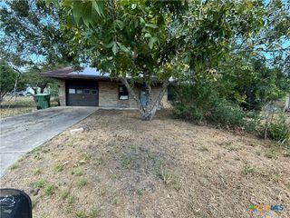 110 Weldon Street, Cuero, TX 77954