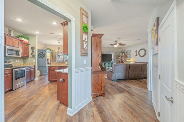 2104 Queen Street, Crestview, FL 32536