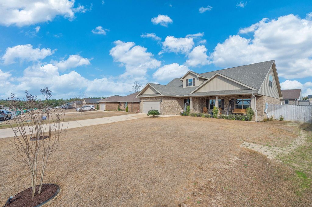 2104 Queen Street, Crestview, FL 32536