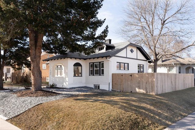 2289 N Glencoe Street, Denver, CO 80207