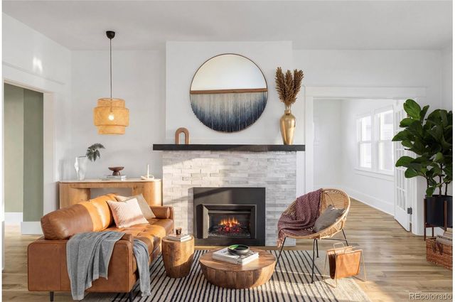 2289 N Glencoe Street, Denver, CO 80207