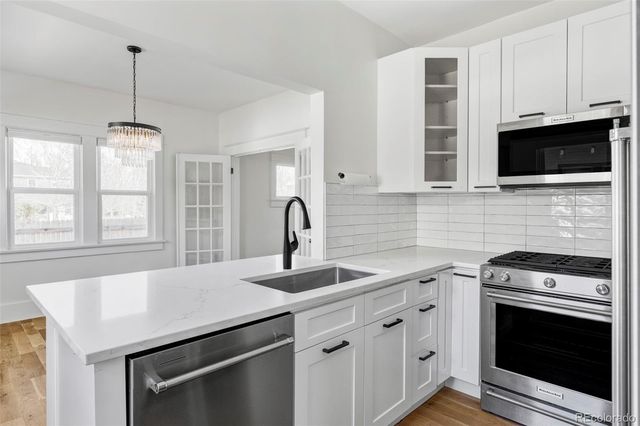 2289 N Glencoe Street, Denver, CO 80207