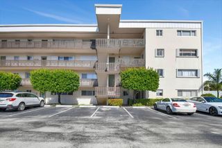 300 Waterway Drive S 208, Lantana, FL 33462
