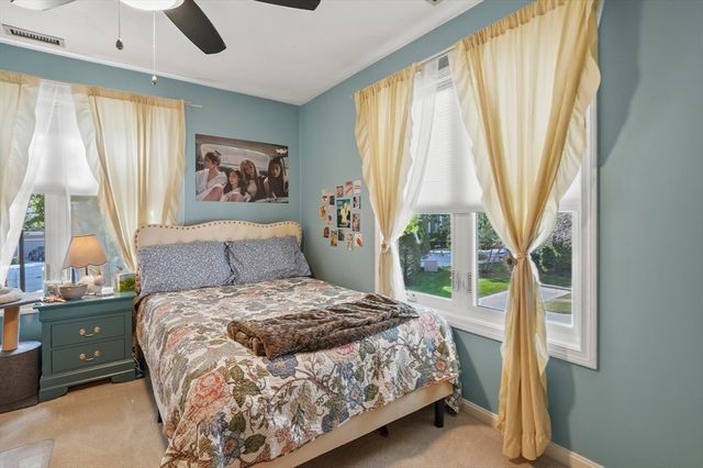 39 Pointe Rok Drive 39, Worcester, MA 01604