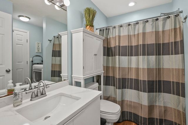 39 Pointe Rok Drive 39, Worcester, MA 01604