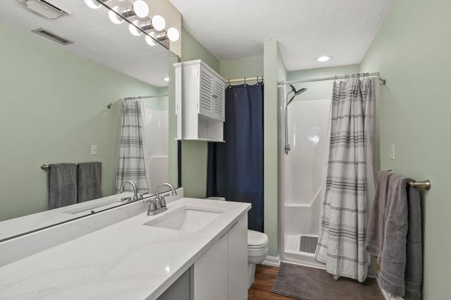 39 Pointe Rok Drive 39, Worcester, MA 01604