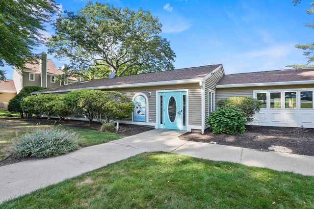 39 Pointe Rok Drive 39, Worcester, MA 01604