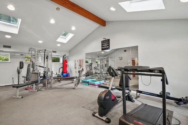 39 Pointe Rok Drive 39, Worcester, MA 01604