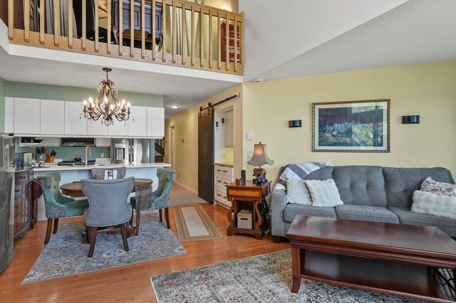 39 Pointe Rok Drive 39, Worcester, MA 01604