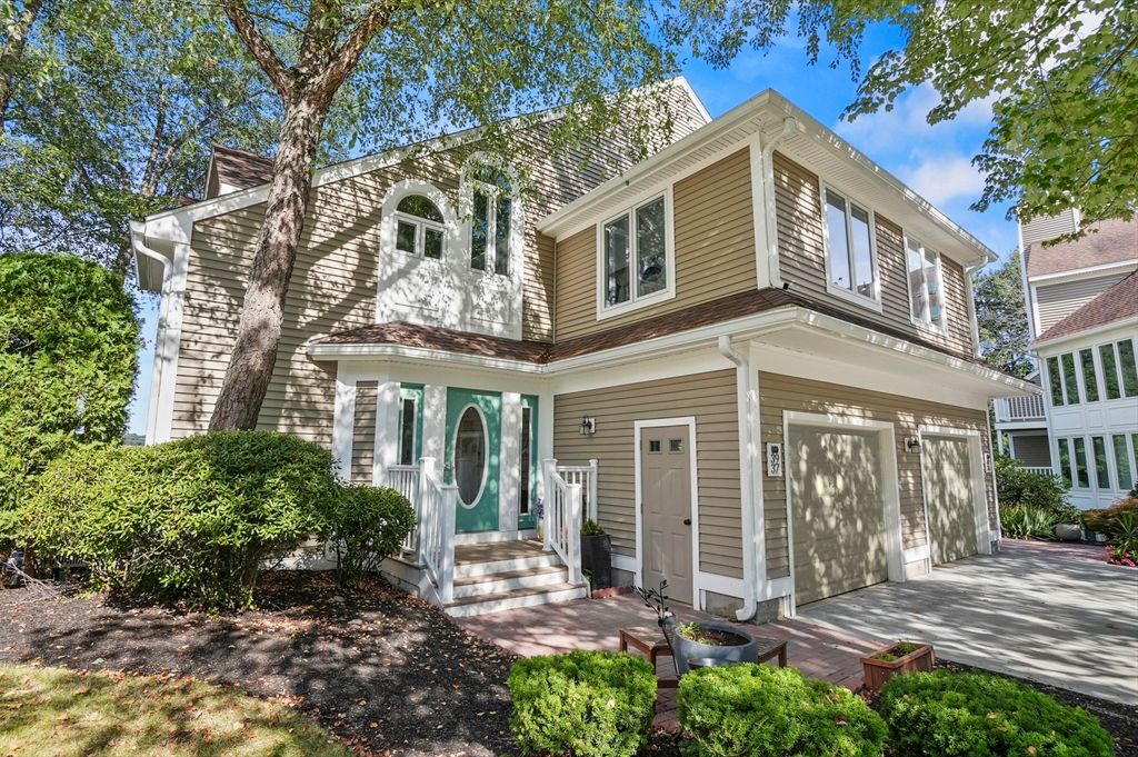 39 Pointe Rok Drive 39, Worcester, MA 01604