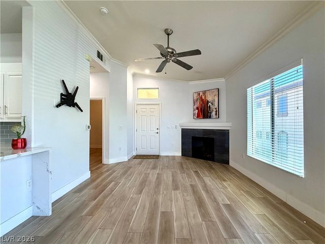 3574 DESERT CLIFF Street 201, Las Vegas, NV 89129