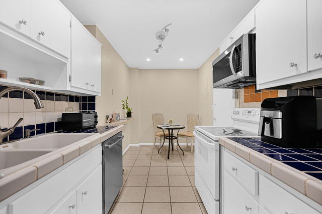 4400 Hillcrest Drive 605A, Hollywood, FL 33021