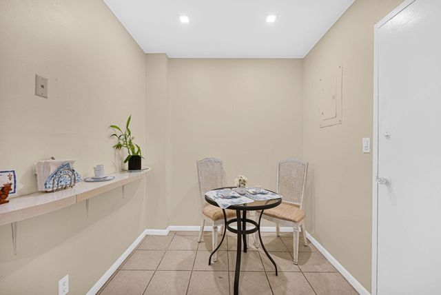 4400 Hillcrest Drive 605A, Hollywood, FL 33021