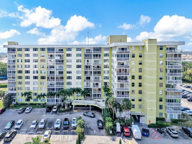 4400 Hillcrest Drive 605A, Hollywood, FL 33021