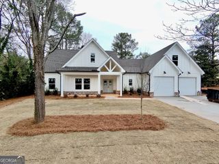 6149 Pinewood Drive SE, Covington, GA 30014