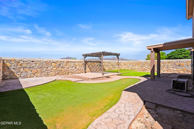 7300 SACHET CLIFF Drive, El Paso, TX 79934