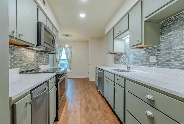 81 Kingsbridge Way, Little Rock, AR 72212