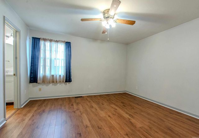 81 Kingsbridge Way, Little Rock, AR 72212