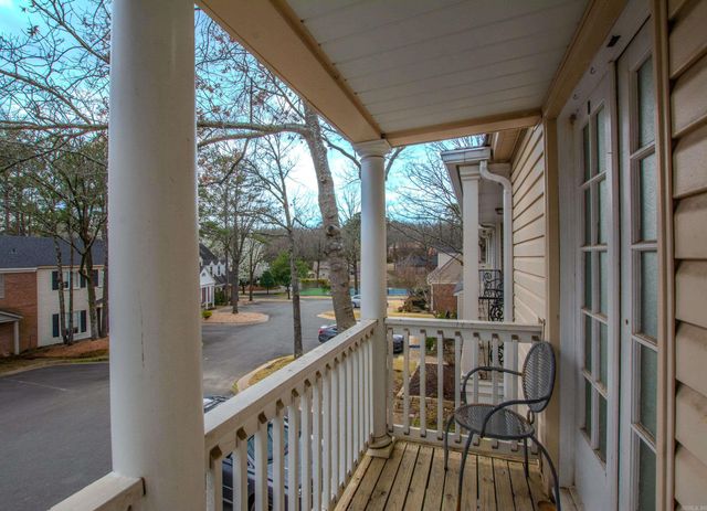 81 Kingsbridge Way, Little Rock, AR 72212