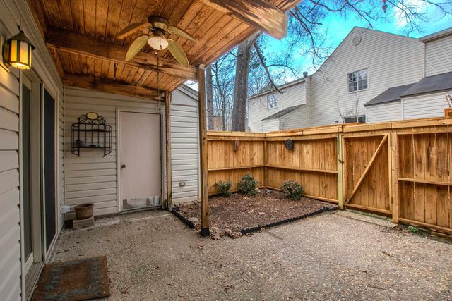 81 Kingsbridge Way, Little Rock, AR 72212