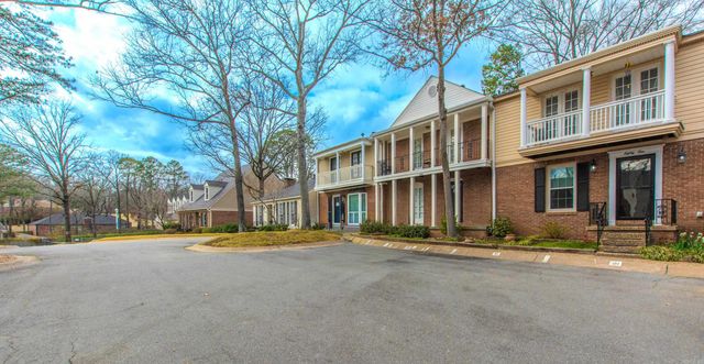 81 Kingsbridge Way, Little Rock, AR 72212