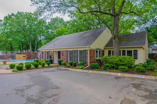 81 Kingsbridge Way, Little Rock, AR 72212