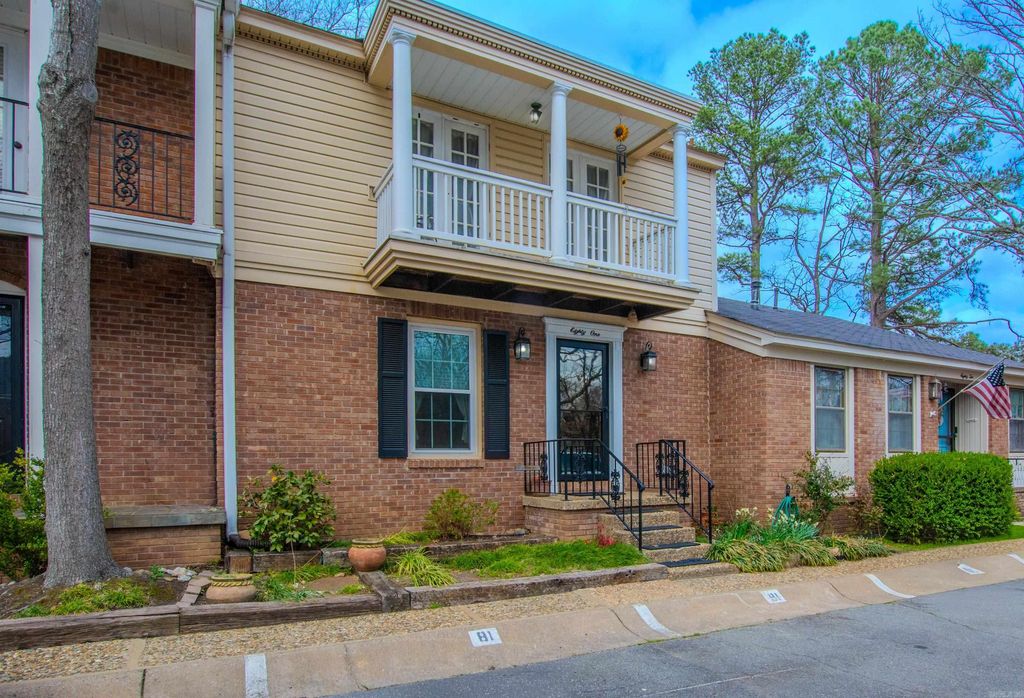 81 Kingsbridge Way, Little Rock, AR 72212