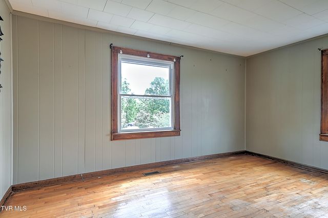 409 Shelby Lane, Bristol, TN 37620