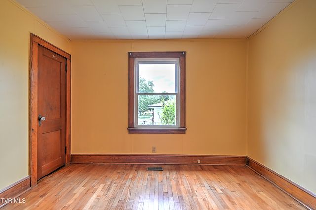 409 Shelby Lane, Bristol, TN 37620