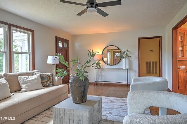 409 Shelby Lane, Bristol, TN 37620