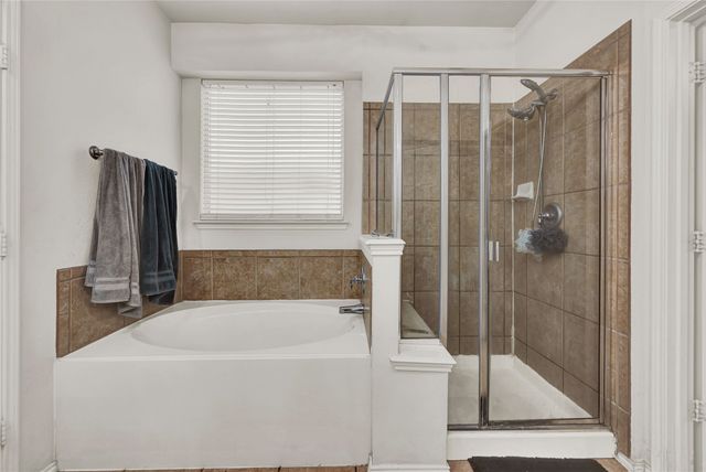 4621 Maple Hill Drive, Fort Worth, TX 76123