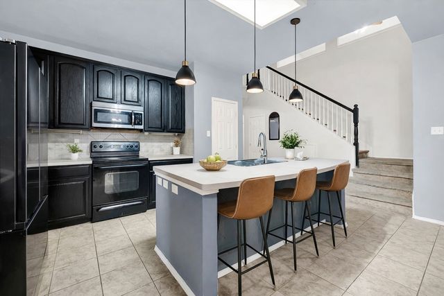 4621 Maple Hill Drive, Fort Worth, TX 76123