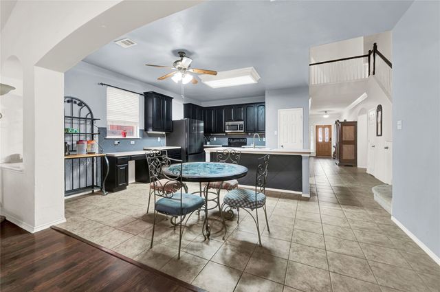 4621 Maple Hill Drive, Fort Worth, TX 76123