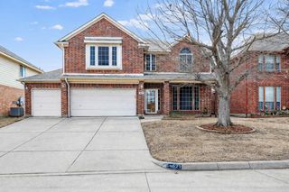 4621 Maple Hill Drive, Fort Worth, TX 76123