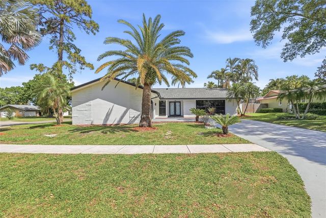 2644 PEBBLE BEACH DRIVE, Clearwater, FL 33761
