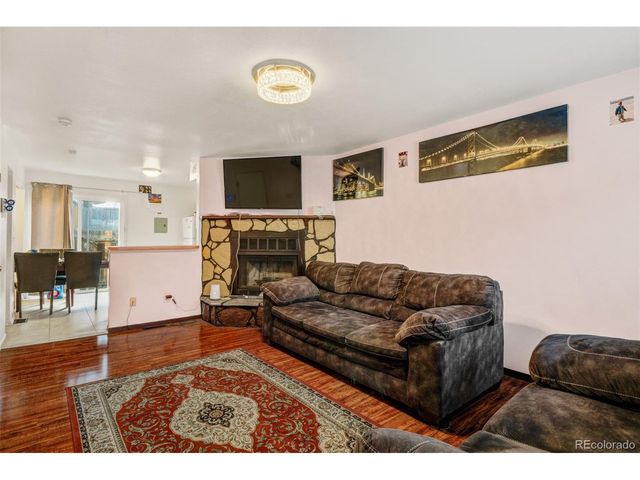 40 Murray Heights Dr, Colorado Springs, CO 80916